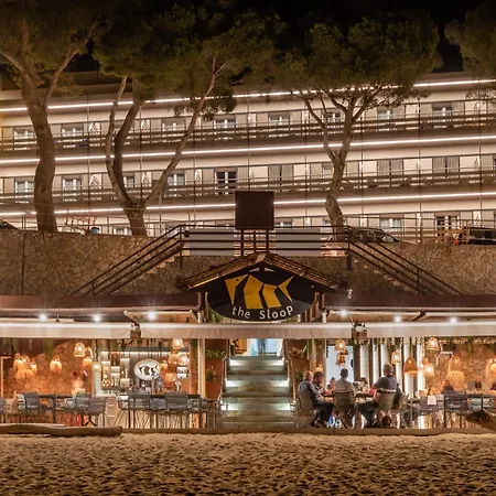 Canyelles Platja Росас